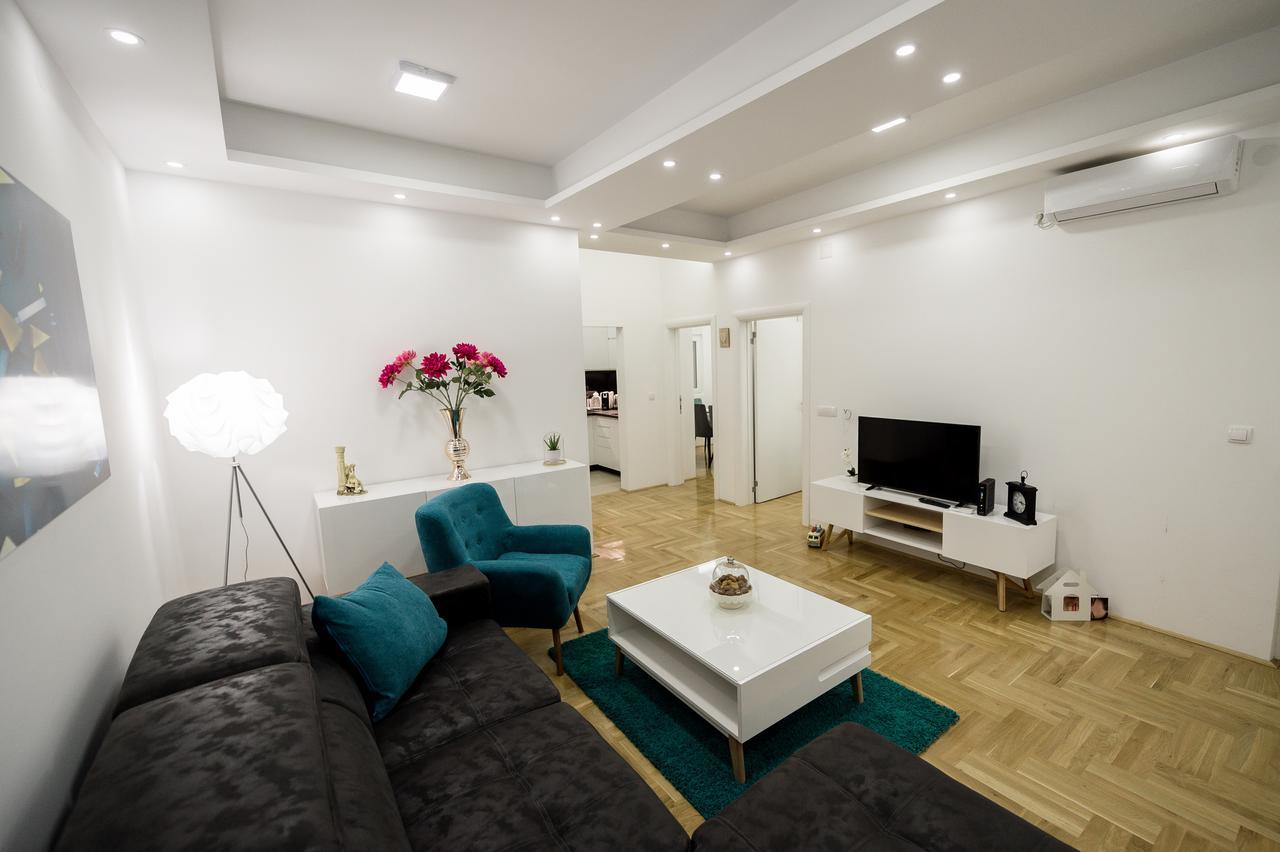 Centar Lux Apartman Arandjelovac Kültér fotó