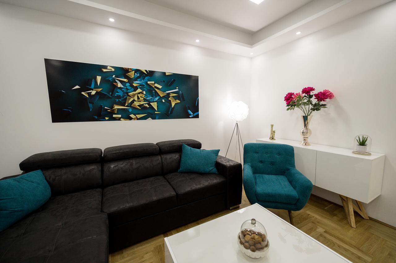 Centar Lux Apartman Arandjelovac Kültér fotó
