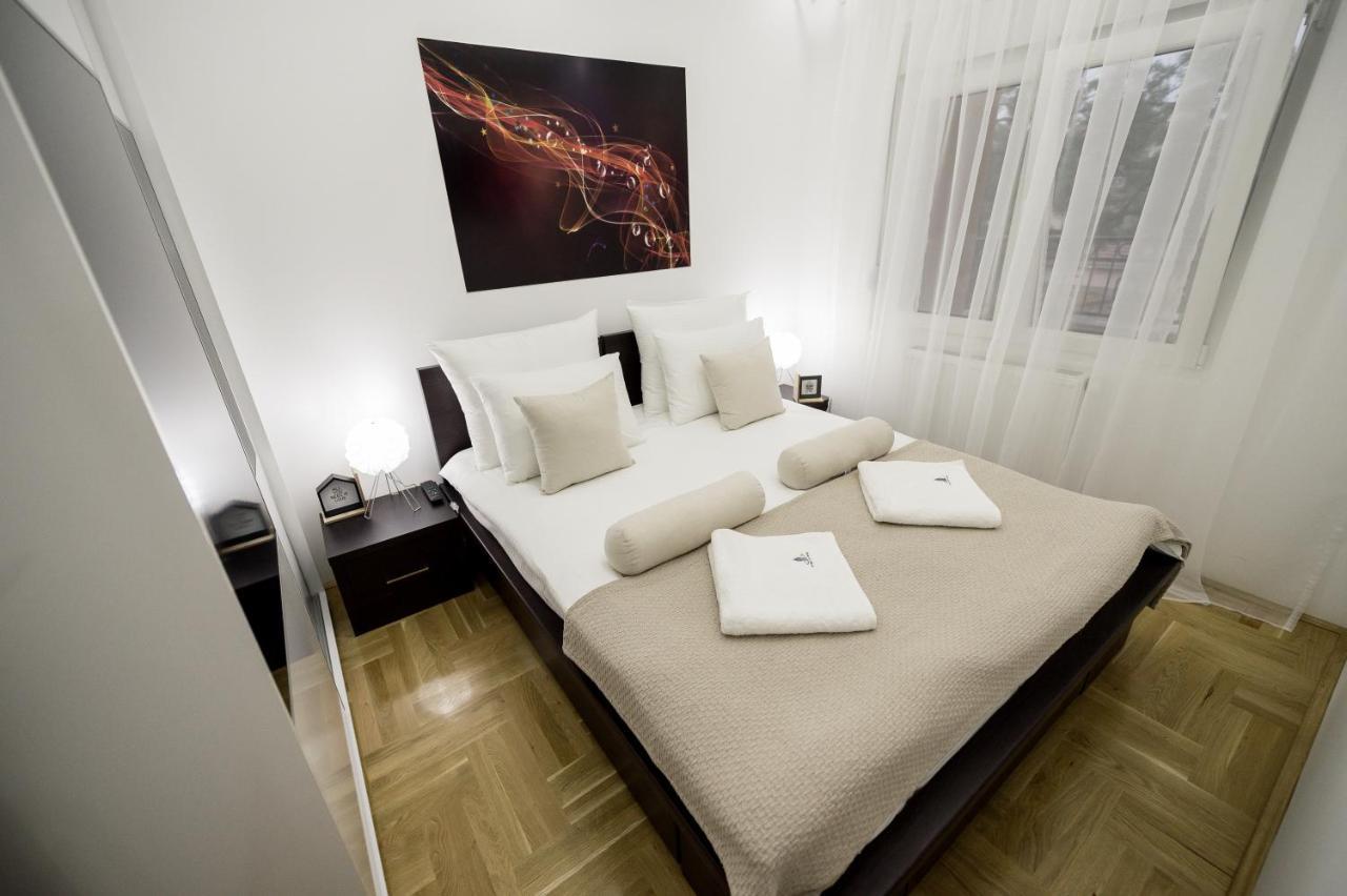 Centar Lux Apartman Arandjelovac Kültér fotó